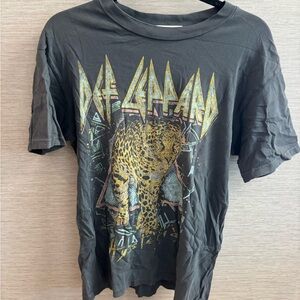 Daydreamer Gray Graphic Tee